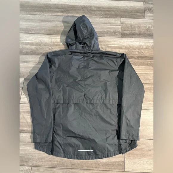 Nike Women’s Essential Packable Hooded Running Black 933466-010 Size XL Jacket - Picture 2 of 6